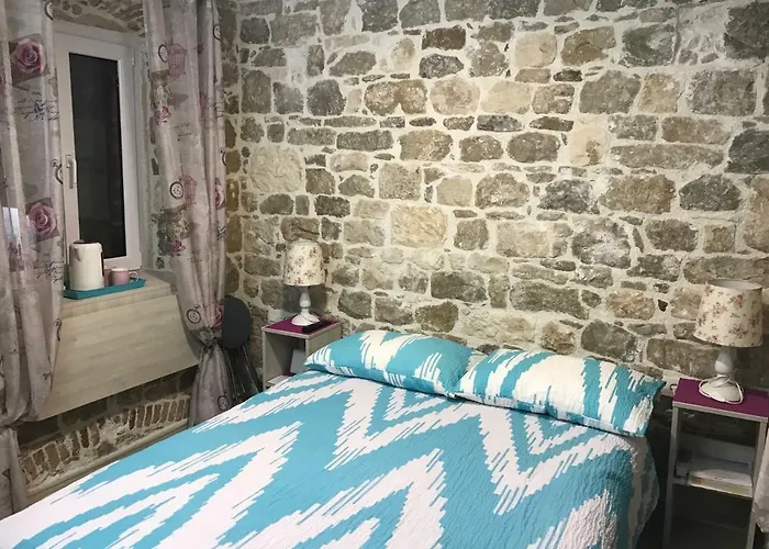 N&m - Diocletians Palace Split