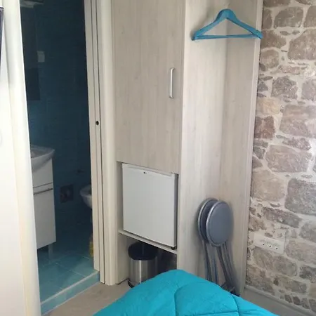 N&m - Diocletians Palace Гостьовий будинок 3*