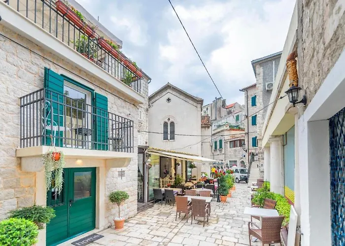 N&m - Diocletians Palace