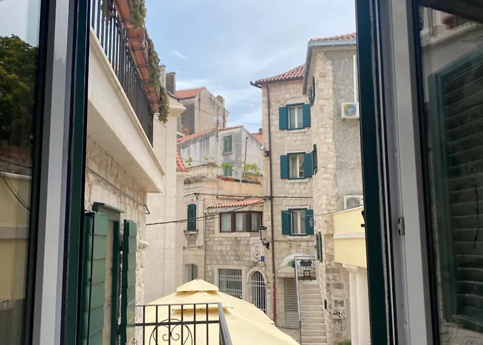 ゲストハウス N&m - Diocletians Palace スプリト