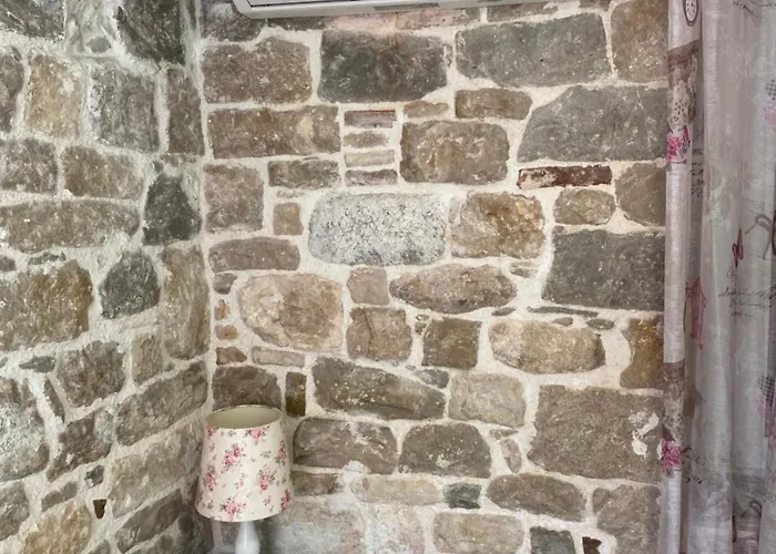 N&m - Diocletians Palace ゲストハウス スプリト