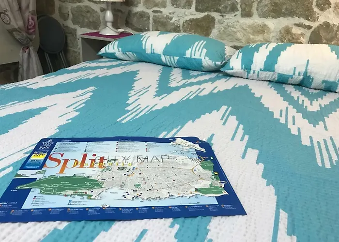 N&m - Diocletians Palace ゲストハウス スプリト